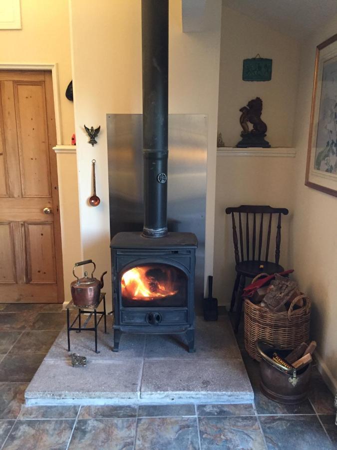 The Stable With Cosy Logburner Wrexham