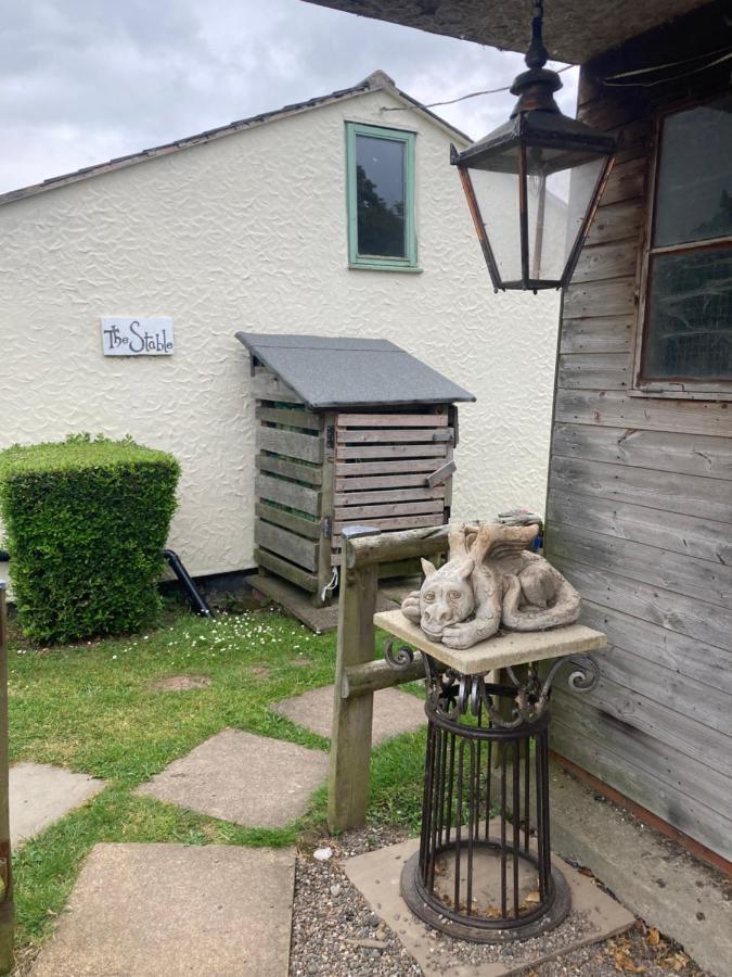 The Stable With Cosy Logburner *